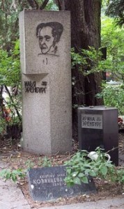 Tombe d'Ilya Ehrenbourg avec gravure de Picasso