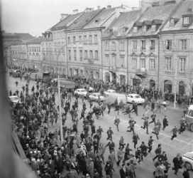 Pologne manifestation 8 mars1968.jpg