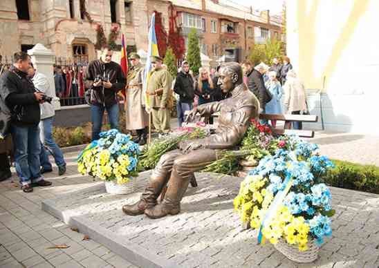Monument Simon Petlioura à Vinnitsa